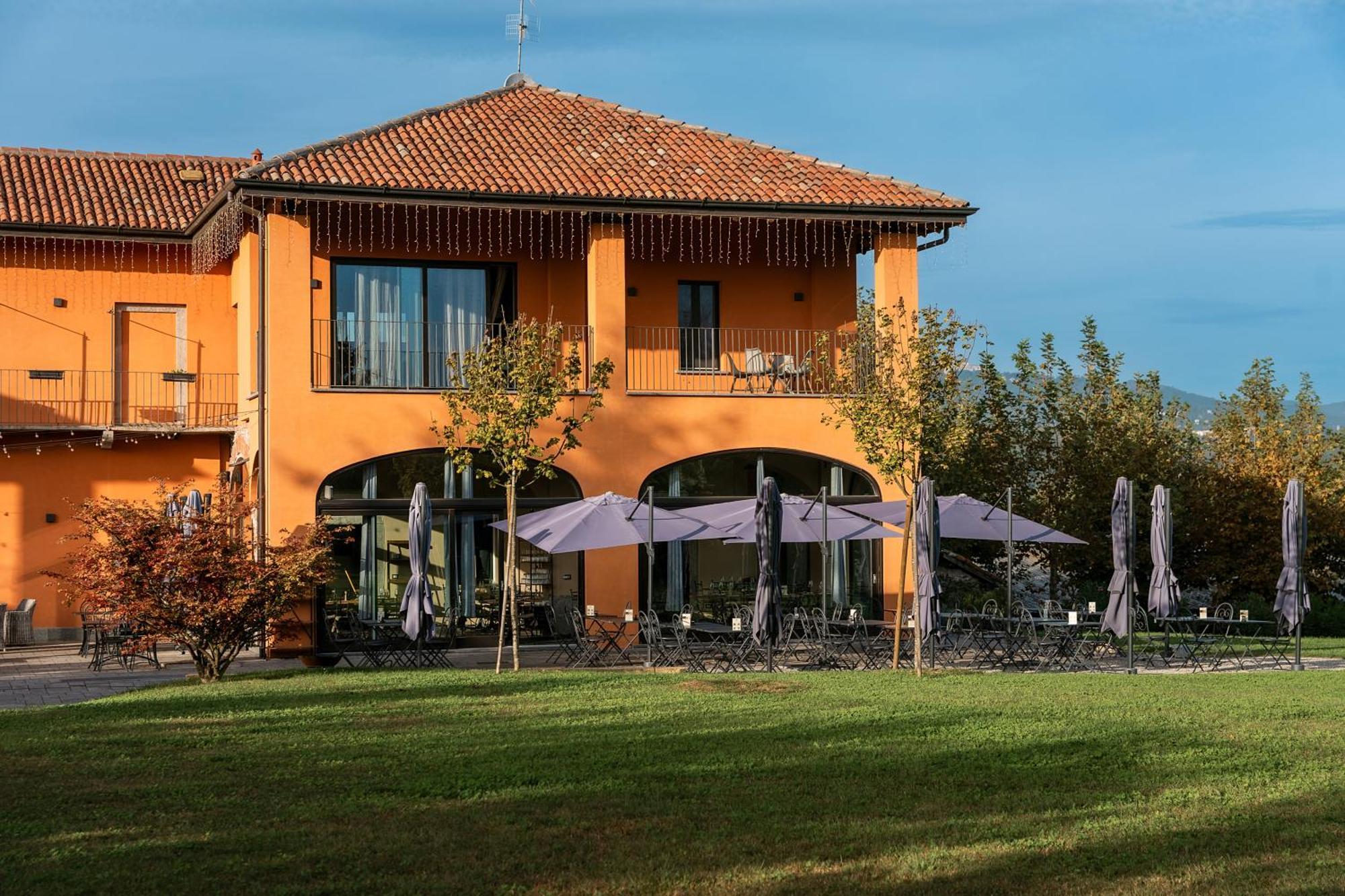 Hotel Equirelais Lomnago Exterior foto