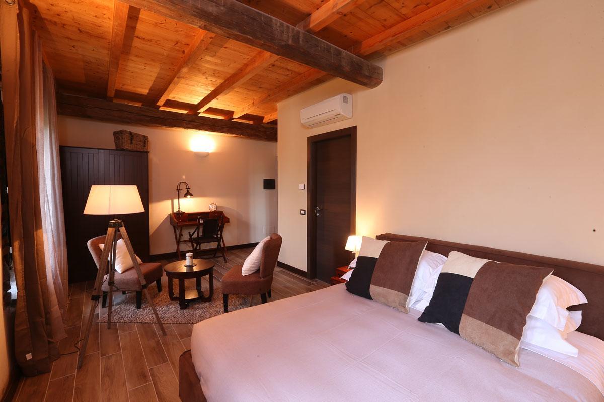 Hotel Equirelais Lomnago Exterior foto